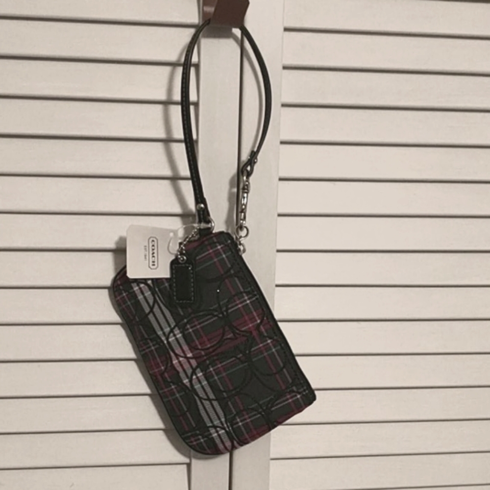 ❤️NWT Coach Wristlet